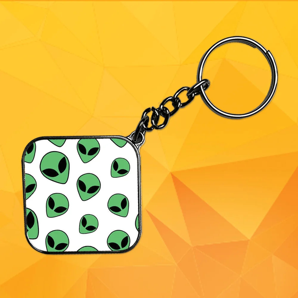 Aliens Head - Keychain With Silver Border (Pack Of 2)