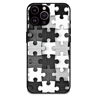 Maze - Glossy Metal Silicone Case For Apple iPhone 14 Pro