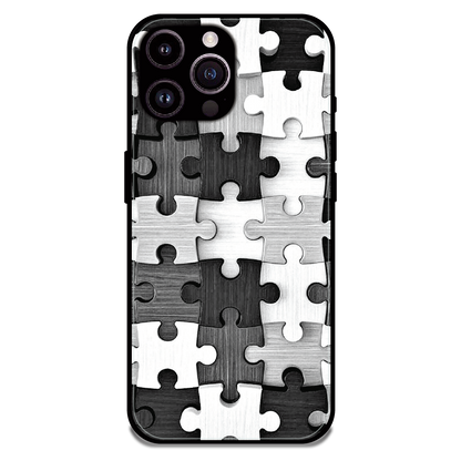 Maze - Glossy Metal Silicone Case For Apple iPhone 14 Pro