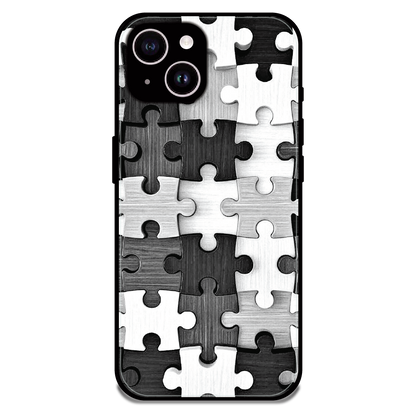 Maze - Glossy Metal Silicone Case For Apple iPhone 15 Plus