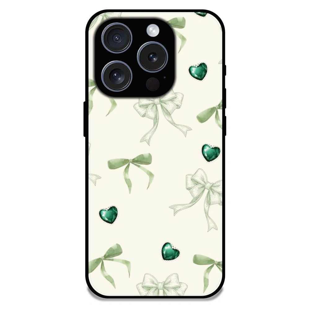 Elegant Green Bow & Heart Pattern - Glossy Metal Silicone Case For Apple iPhone 16 Pro Max