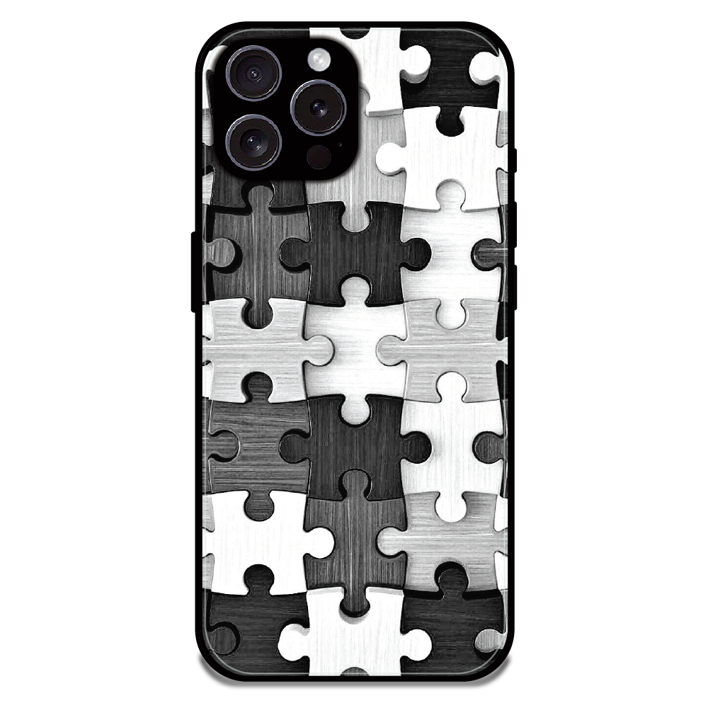 Maze - Glossy Metal Silicone Case For Apple iPhone 16 Pro Max