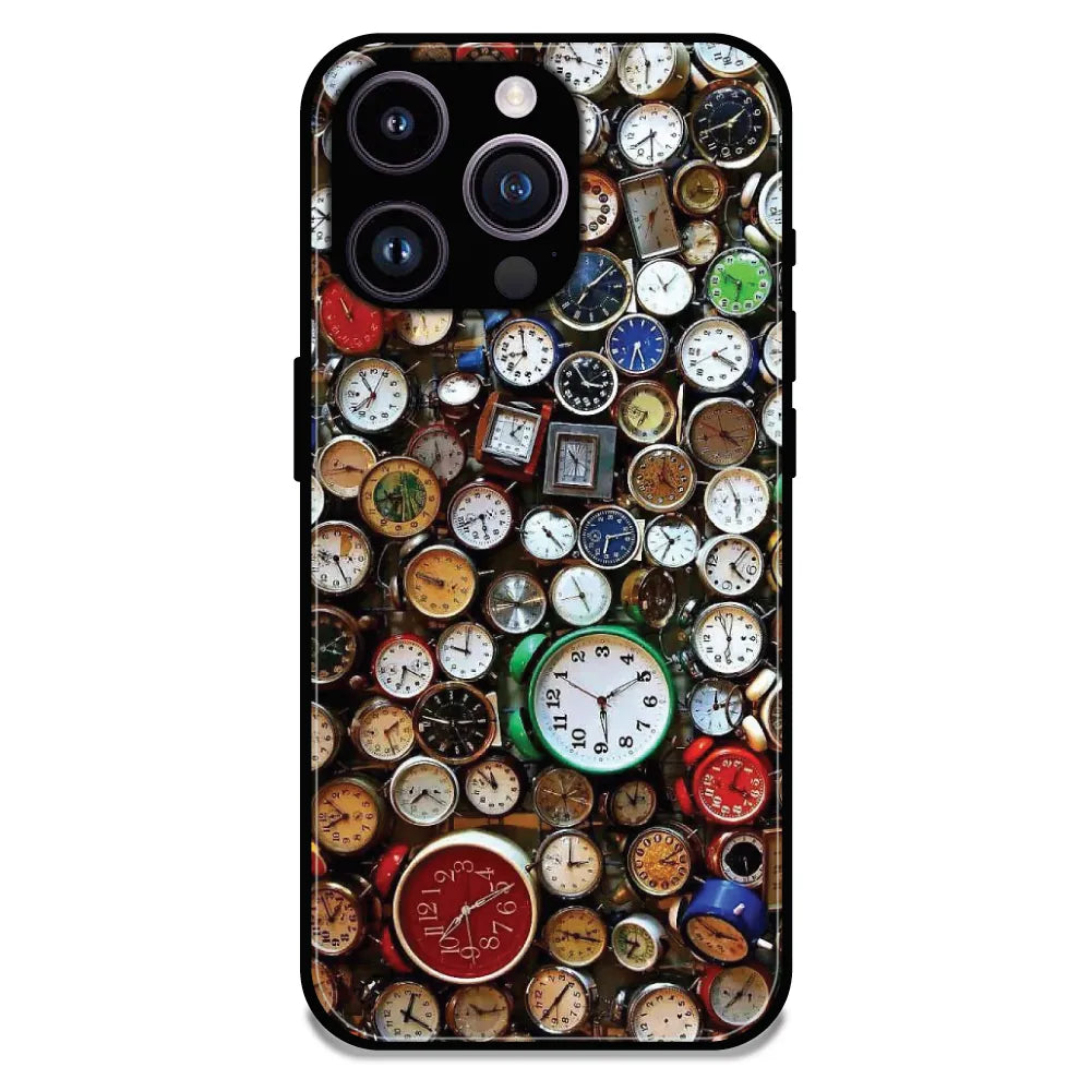 Retro Timepiece Pattern - Glossy Metal Silicone Case For Apple iPhone 16 Pro