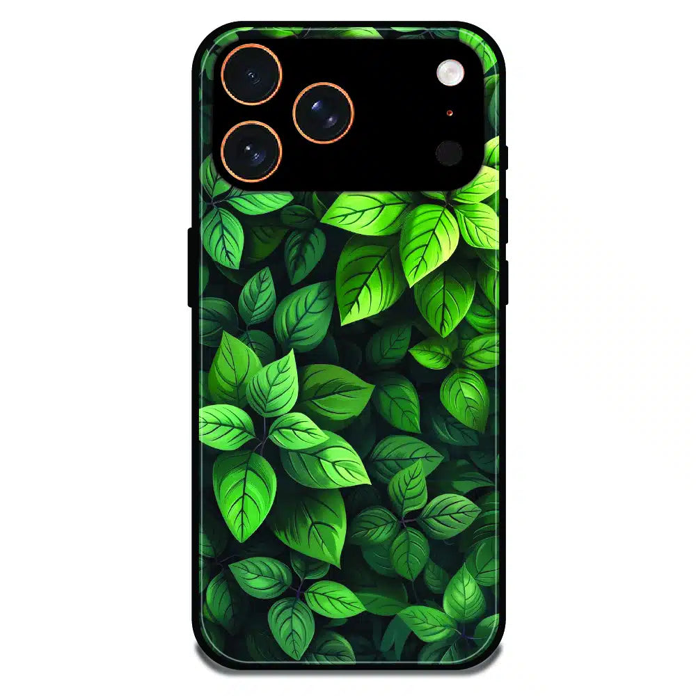 Lush Green Leaf Pattern - Glossy Metal Silicone Case For Apple iPhone 17 Pro