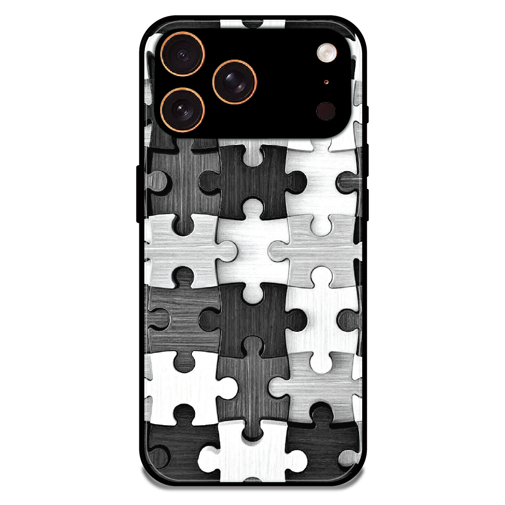 Maze - Glossy Metal Silicone Case For Apple iPhone 17 Pro