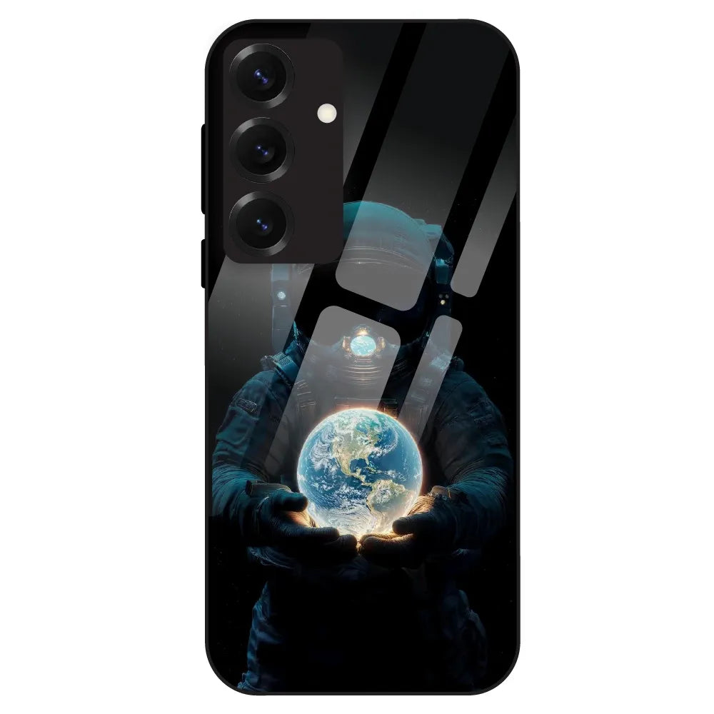 Astronaut Holding Earth - Glass Case For Samsung Galaxy S25