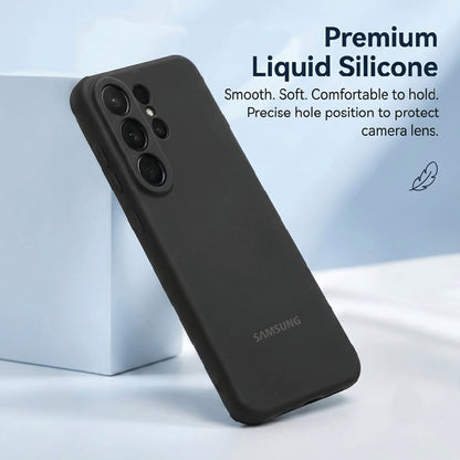 Samsung Galaxy S26 Ultra in black liquid silicone case – smooth, soft and comfortable to hold