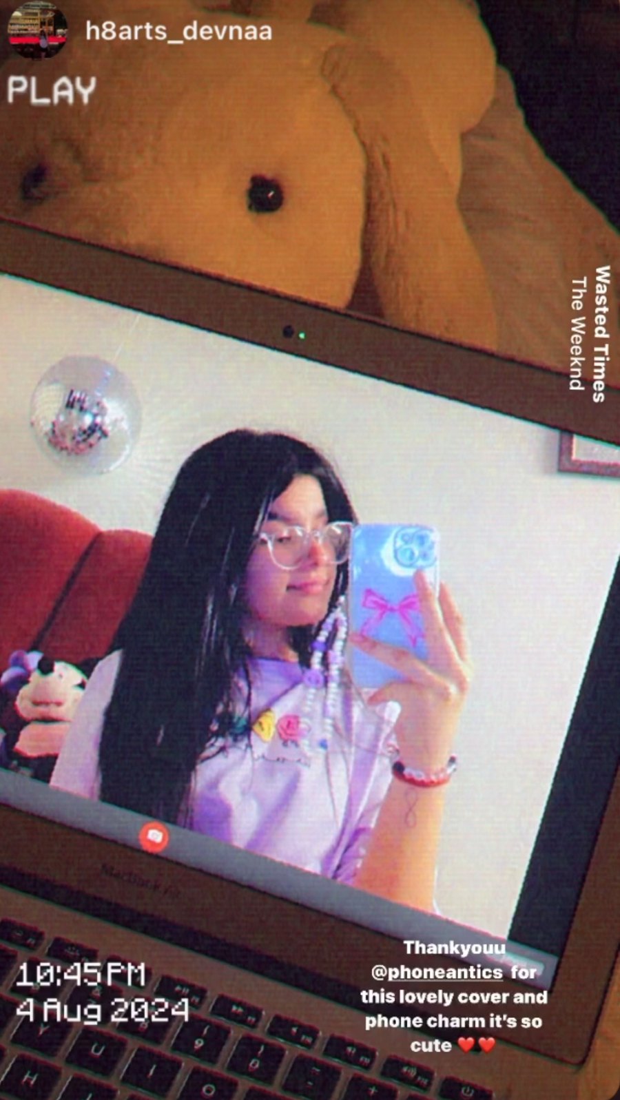 Customer @h8arts_devnaa with their PhoneAntics case