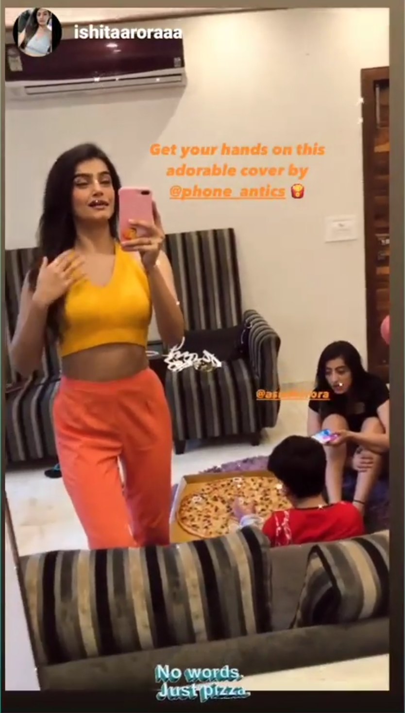 Customer @ishitaaroraaa with their PhoneAntics case